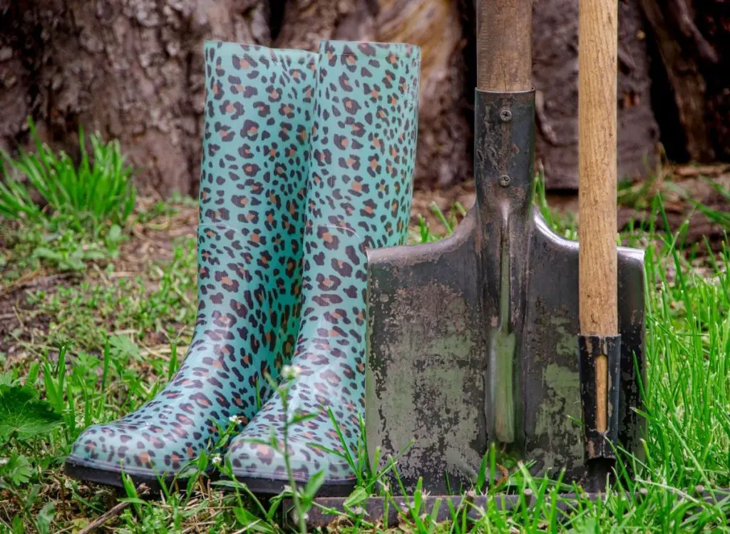Top 8 Gardening Boots For Women